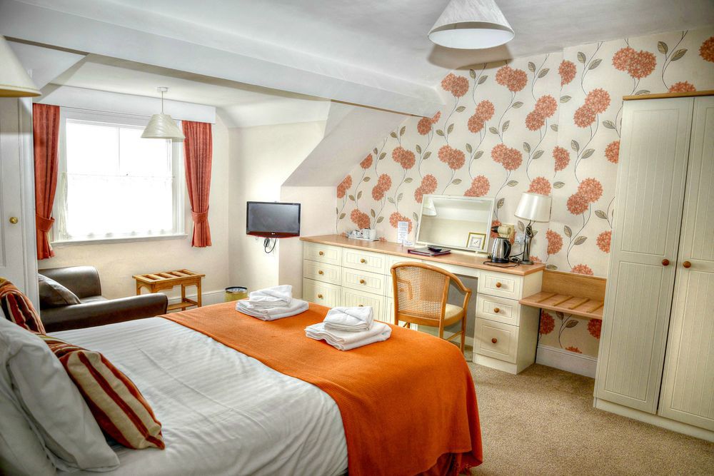 Lion Hotel & Studio Apartments Крик'єт Екстер'єр фото